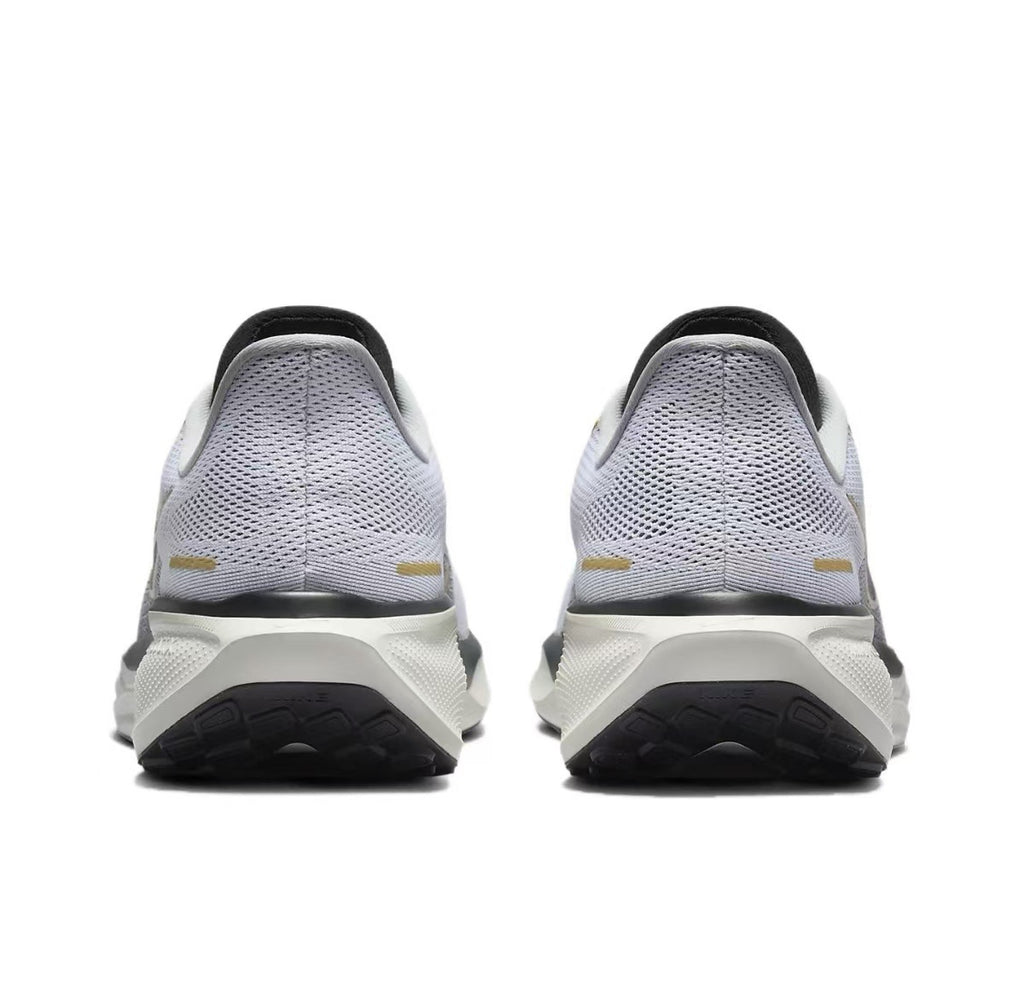 Pegasus 41 - White/Black Metallic