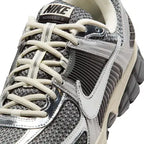 Zoom Vomero 5 - Iron Grey Chrome
