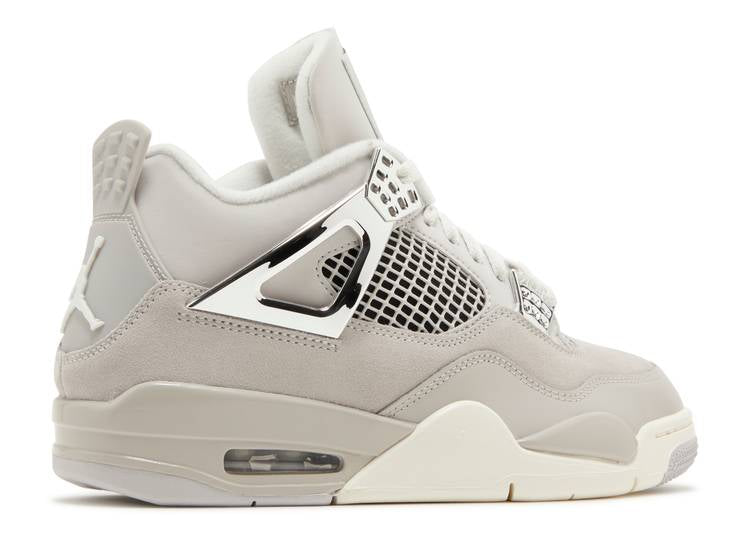 Air Jordan 4 - Frozen Moments