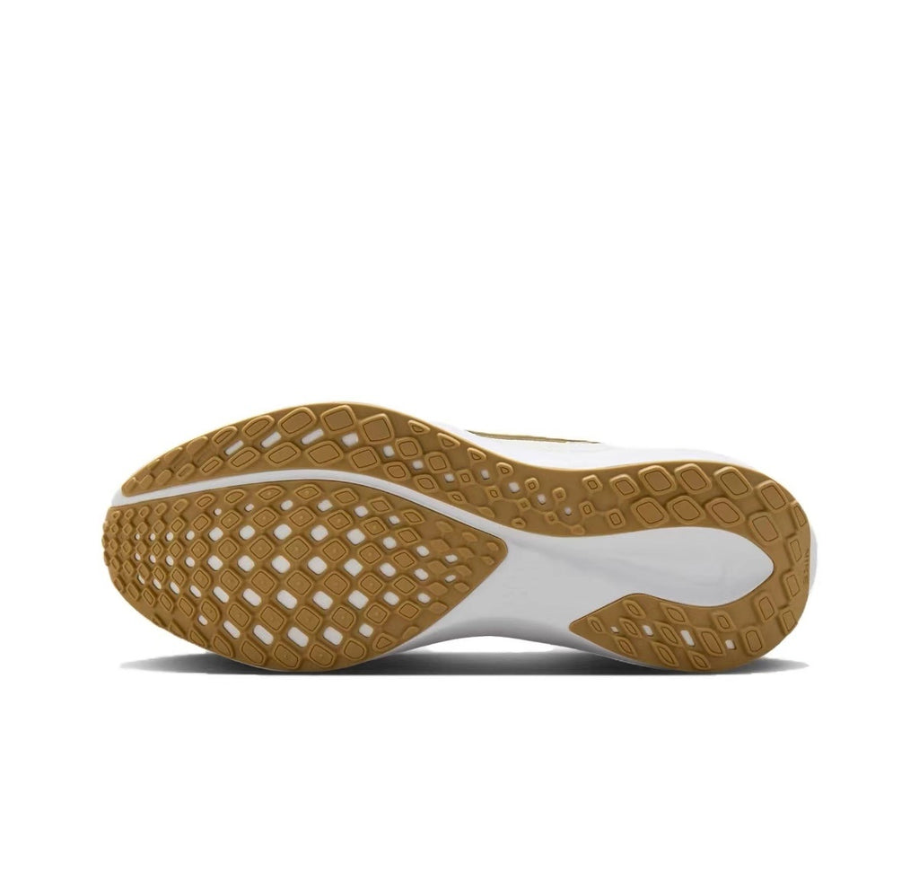 Pegasus 41 - White/Metallic Gold