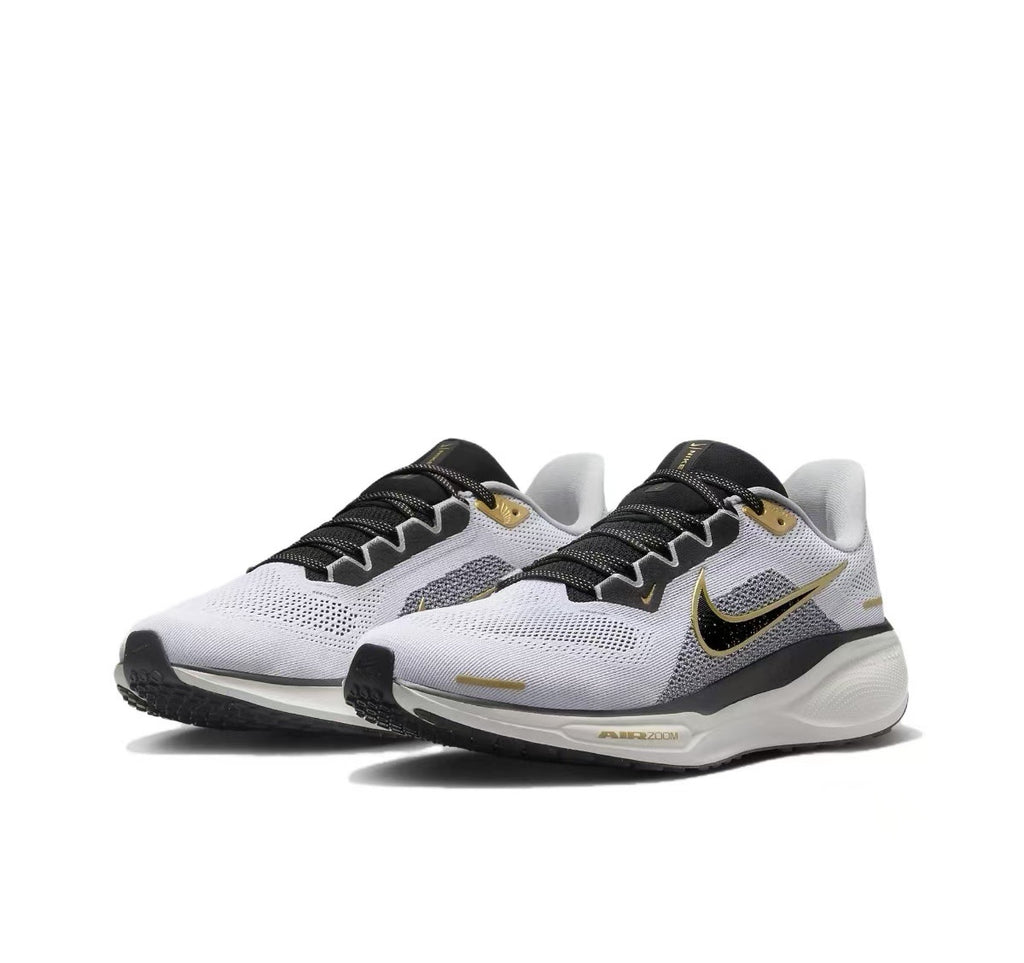Pegasus 41 - White/Black Metallic