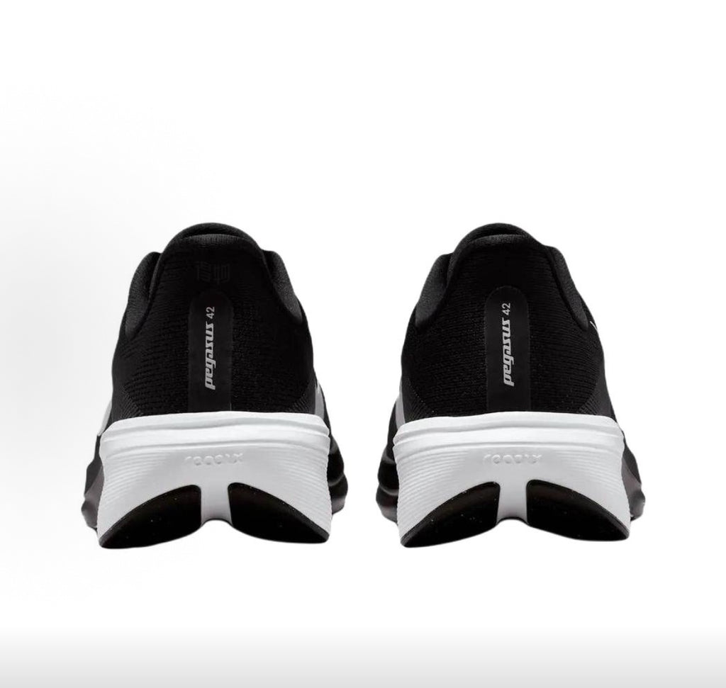 Pegasus 42 - Black/White