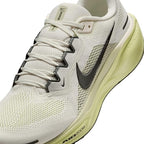 Pegasus 41 - Pale Ivory/Limelight