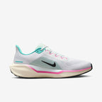 Pegasus 41 - White/Aqua