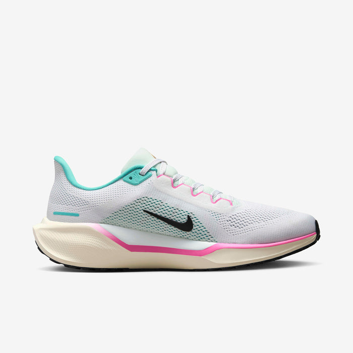 Pegasus 41 - White/Aqua