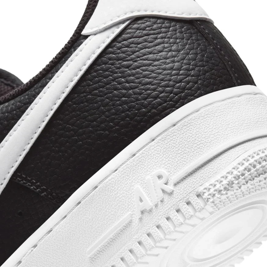 Air Force 1 - Black White Pebbled Leather