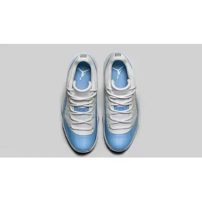 Air Jordan 11 - UNC