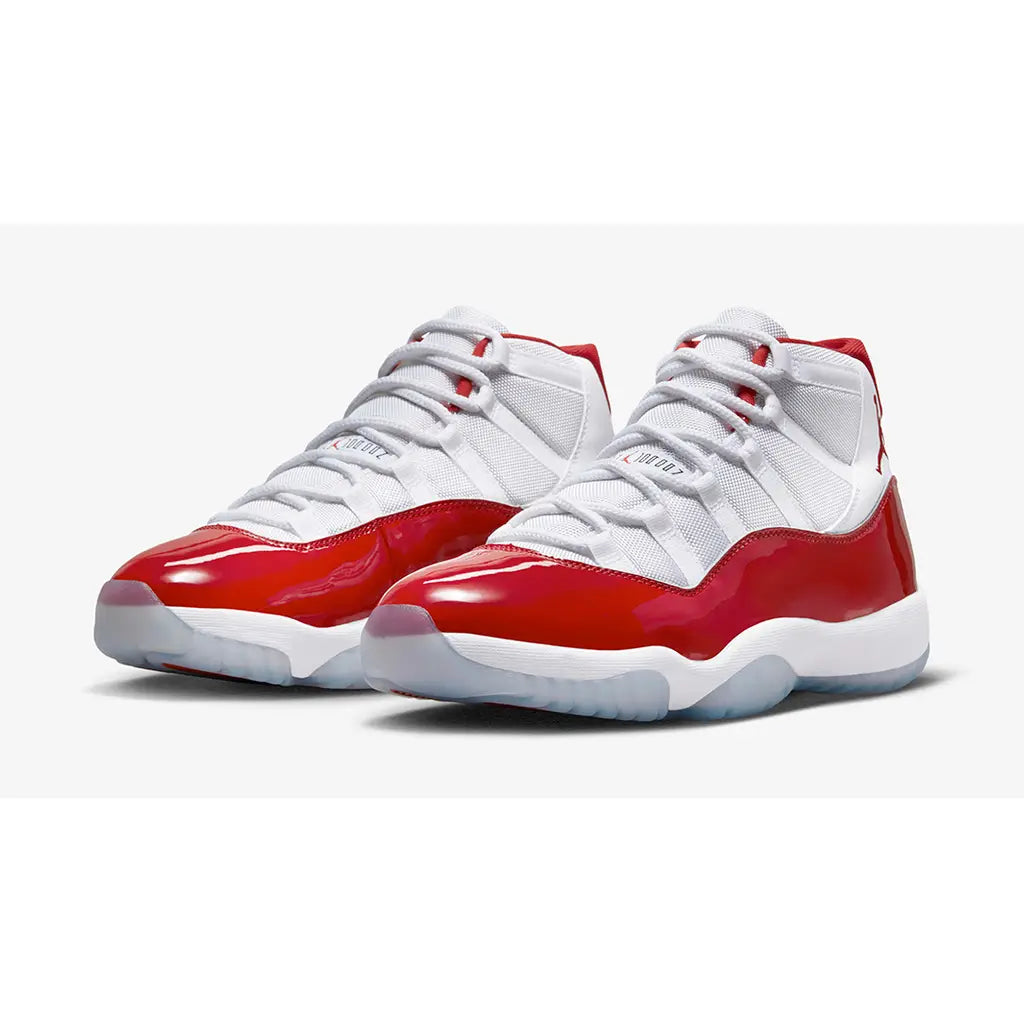 Air Jordan 11 - Cherry