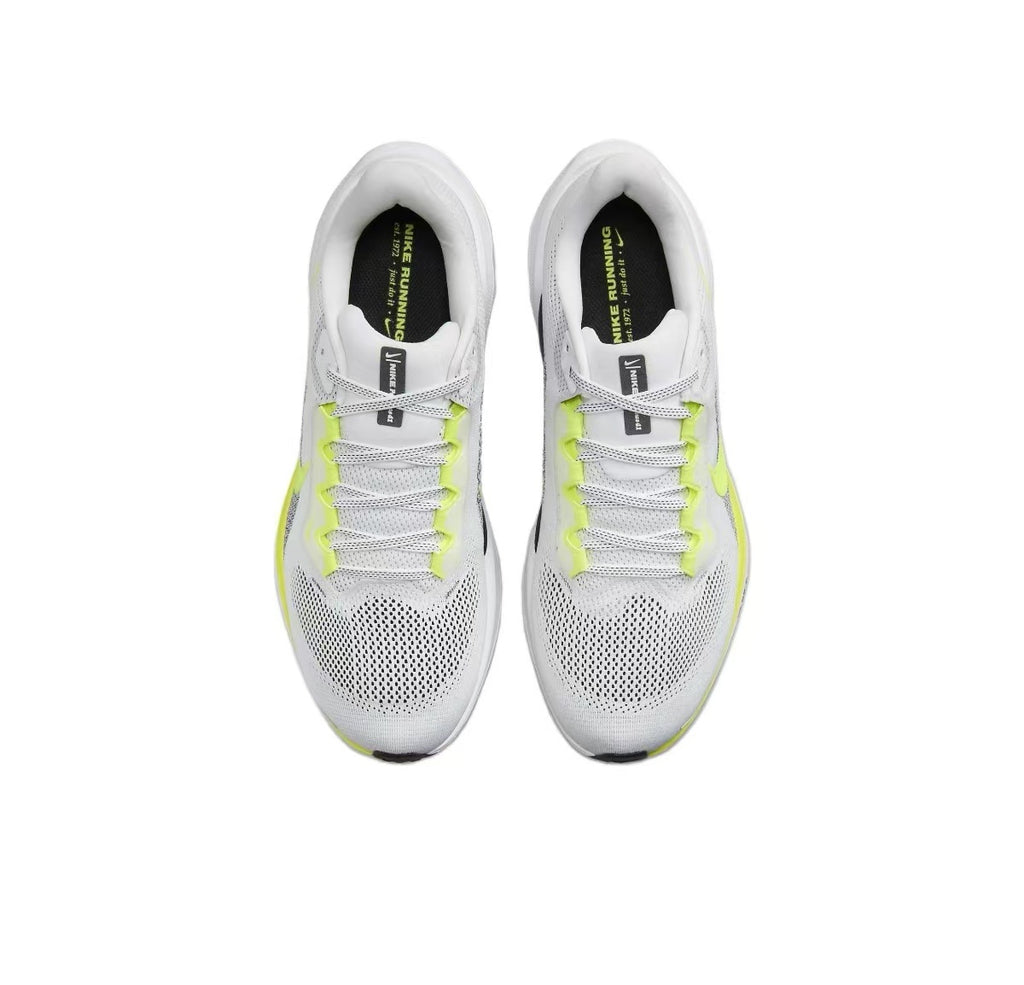 Pegasus 41 - White/Volt Black