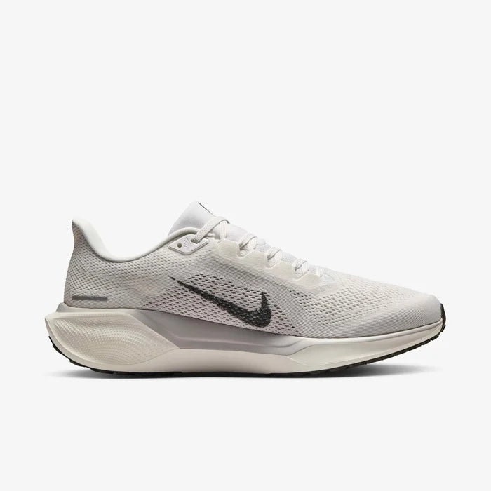 Pegasus 41 - Summit White/College Grey