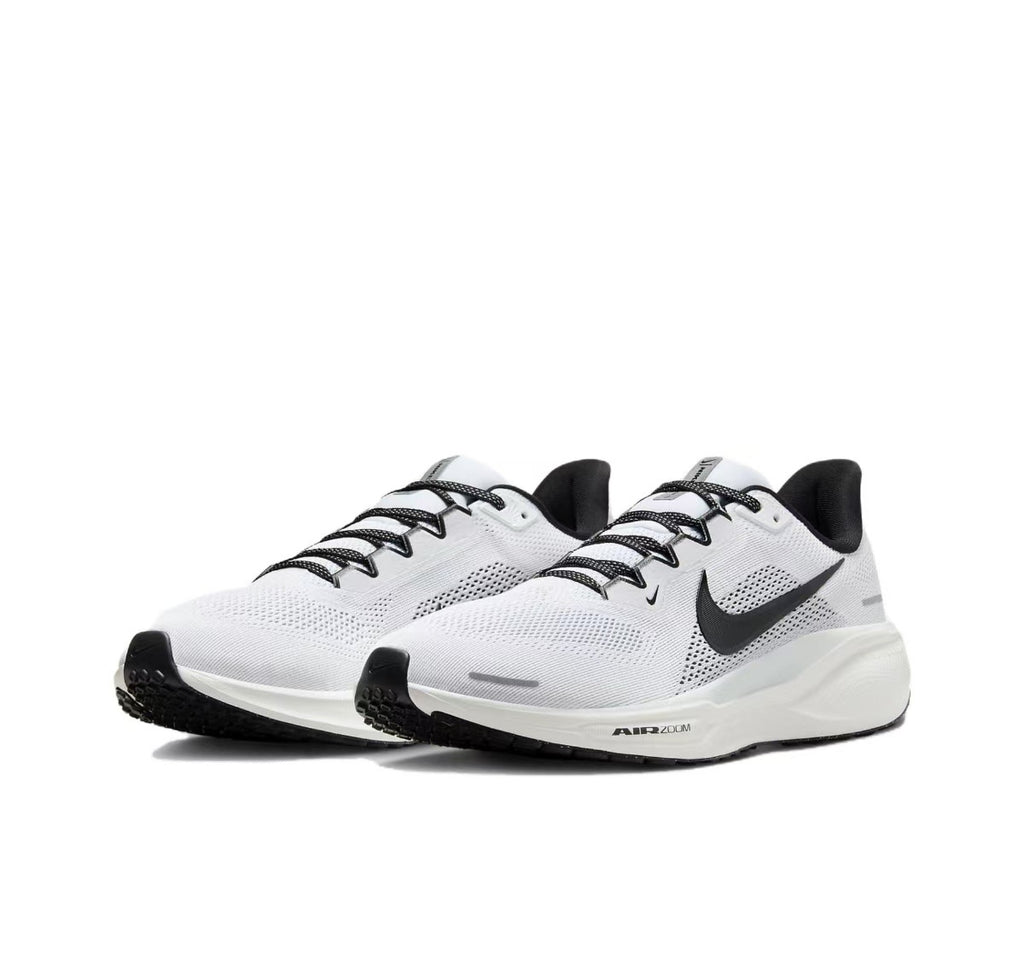 Pegasus 41 - White/Black