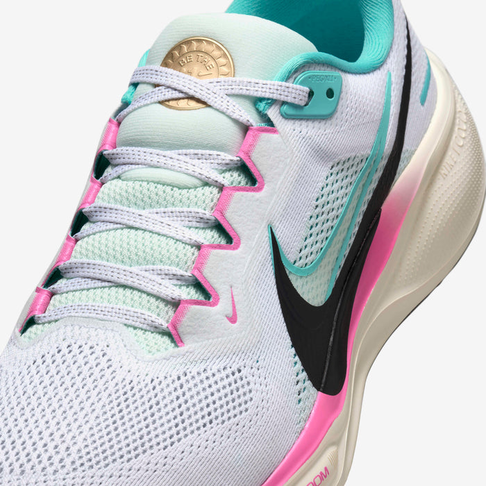 Pegasus 41 - White/Aqua