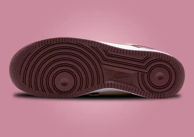 Air Force 1 - 07' Valentines Day (2023)