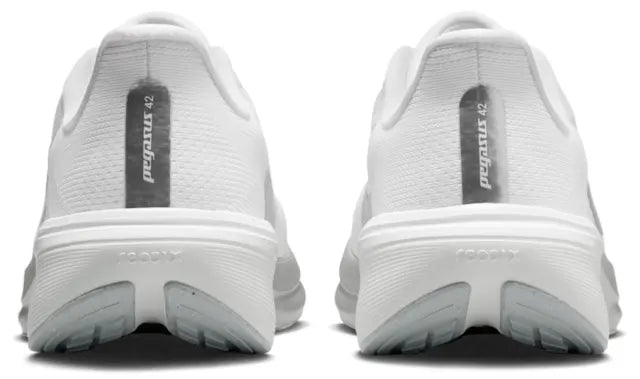Pegasus 42 -  White/Metallic Silver