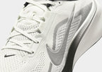 Pegasus 42 - Summit White/Black Metallic