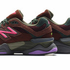 New Balance 9060 - Burgundy