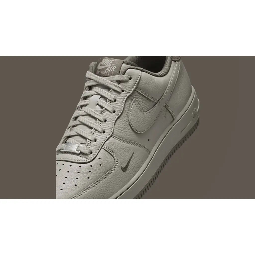 Air Force 1 - Light Army