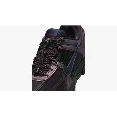 Zoom Vomero 5 - Burgundy Crush Black