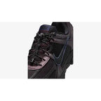 Zoom Vomero 5 - Burgundy Crush Black