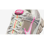 Zoom Vomero 5 - College Grey Hyper Pink