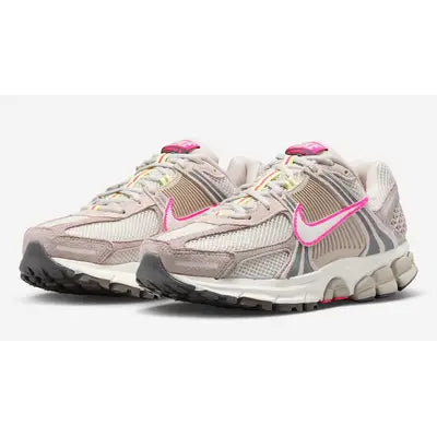 Zoom Vomero 5 - College Grey Hyper Pink