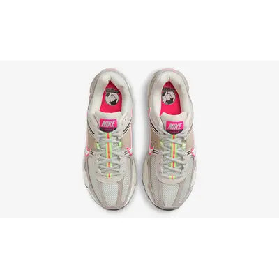 Zoom Vomero 5 - College Grey Hyper Pink