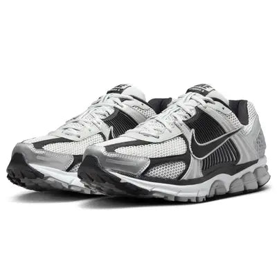 Zoom Vomero 5 - Metallic Silver Black
