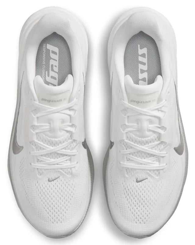 Pegasus 42 -  White/Metallic Silver