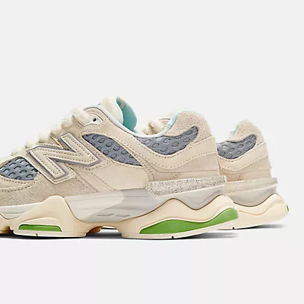 New Balance 9060 - Bricks & Wood Angora